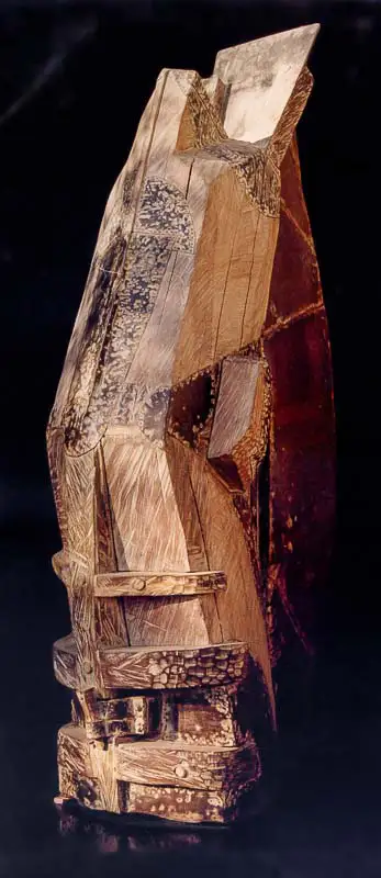 Personaje con diadema